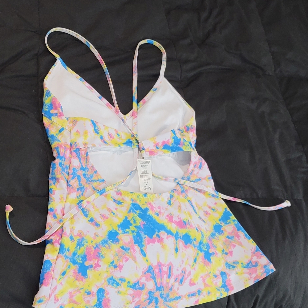 Bathing suit top: Jessica Simpson Brand, Med, tye-dye pattern